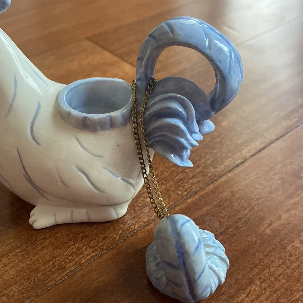 Nini Rooster Vintage Teapot EUC with Chain Hand Painted White & Blue